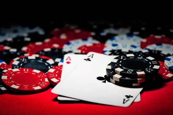 link ohtogel mobile app interface showing sportsbook markets and live-dealer options
